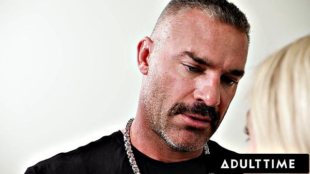 Cheating Nuru Masseuse Kelsey Kane Gives ONE LAST OILED UP HAPPY ENDING!