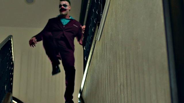 Violet Starr - Joker