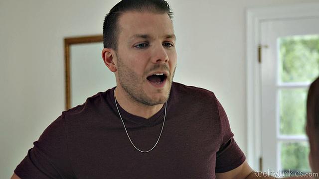 Step Sibling Stories 3 - Seduce Me