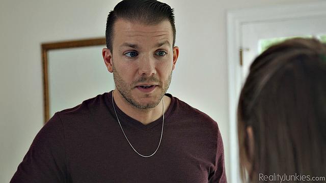 Step Sibling Stories 3 - Seduce Me