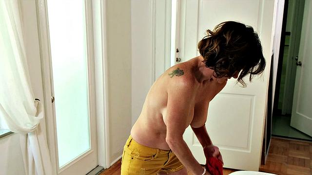 MILF Ainsley Adams gets pounded by young meat