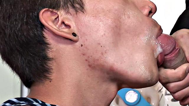 Slim Latino asslicks and barebacks DILF before tasting cum.