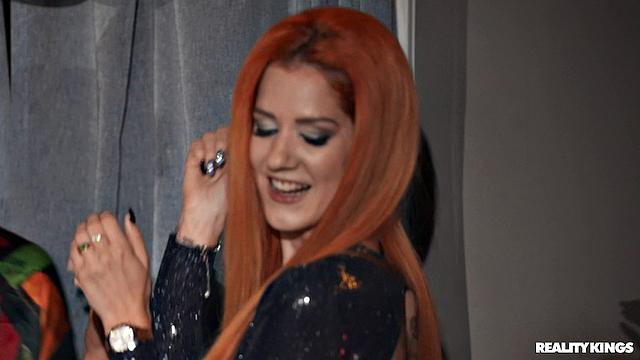 новогодняя тусовка, а в итоге сперма вместо хлопушки