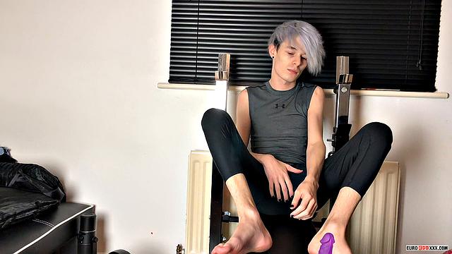 Playtime with Slim Twink Jordy - Jordy Lee