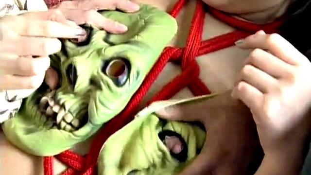 Hot Babe Blowjob and Threesome BDSM