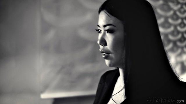 Брошенная жена решила нанять частного детектива и получила крепкий трах прямо в офисе от Marcello Bravo и Alina Crystall.