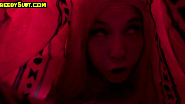 Throatfucking stuck girl