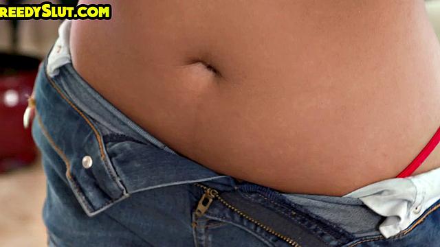 Asian 21yo cutie gets pussybanged in her tight pussy