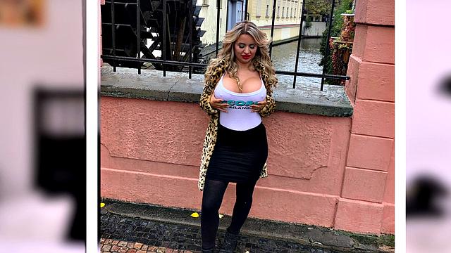 Jessica Bunnington: Bunny Chat