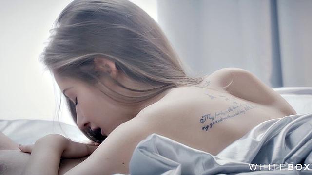 Tiffany Tatum & Emily Brix in a steamy threesome with morning sex