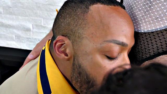 Bisex babe in pantyhose pussyfucked in cosplay 3some