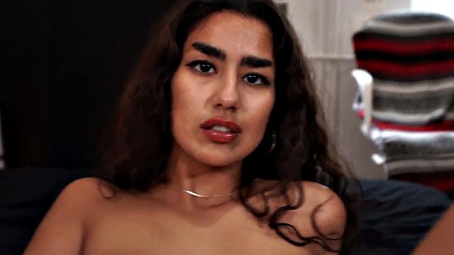 Amateur cocksucking POV closeup sucks BFs cock