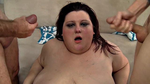 Cute Plumper Double Teamed by Two Big Cocks