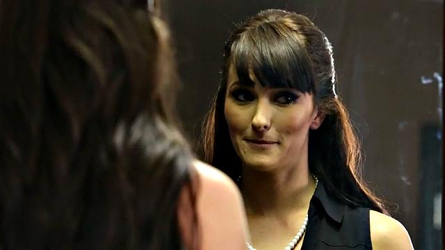 Squirting hairy dyke seduced by bootylicious lez