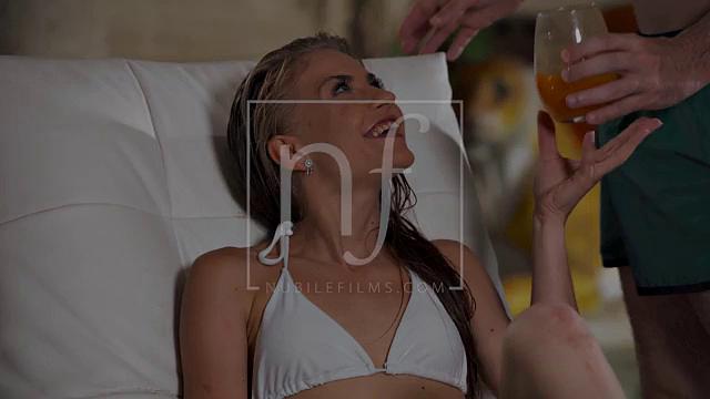 Drenched And Crazy - S47:E4