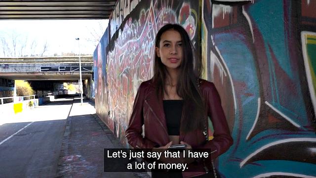 Picked up babe riding stranger outdoor for cash