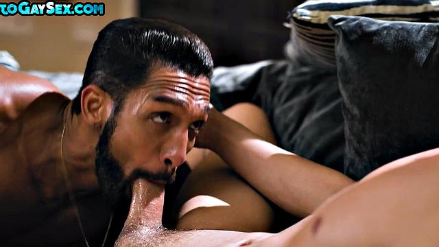 greedy dark-skinned stud with abs fucked by college twink