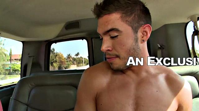 Pulled i nstud cums on gay ass in tricky pickup bus