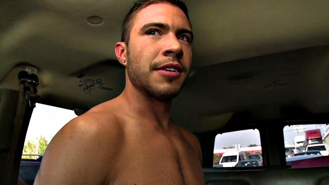 Pulled i nstud cums on gay ass in tricky pickup bus