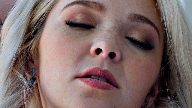 Green-eyed Beauty Swallows Cum In POV