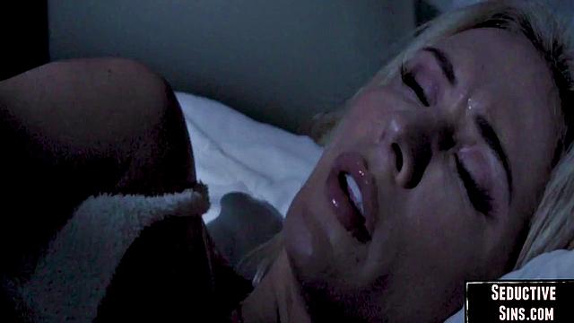 Naughty horny babe gets pussyfucked