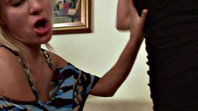 GenLez - Busty Alice King and Mary Blade