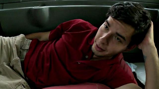 Amateur stud cums on gay dude in bus for money
