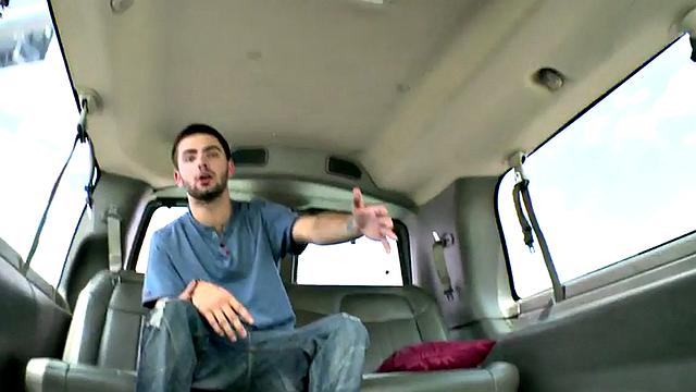 Amateur stud cums on gay dude in bus for money