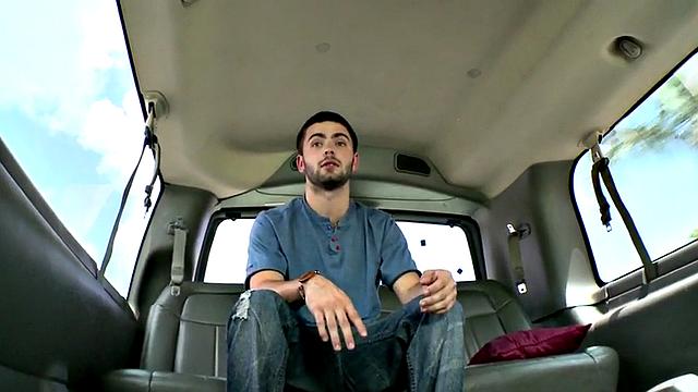 Amateur stud cums on gay dude in bus for money