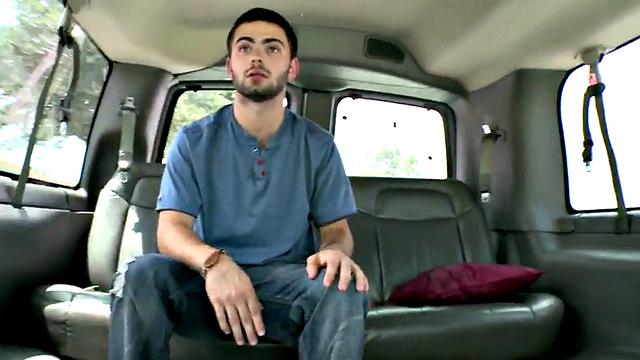 Amateur stud cums on gay dude in bus for money