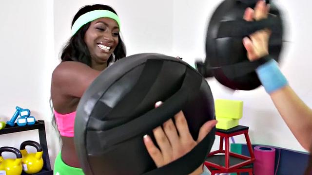 Nubian gym lover makes 19yo BFF pussy wet after practice