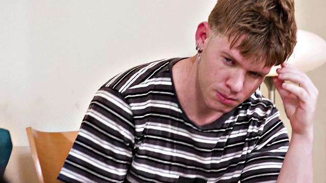 Naughty Babe Cheats On Her Boyfriend In Front Of Him!