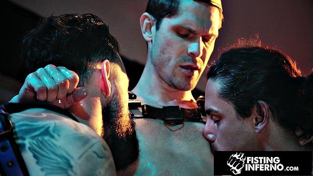 Muscle Hunk Serviced By Strangers - FistingInferno