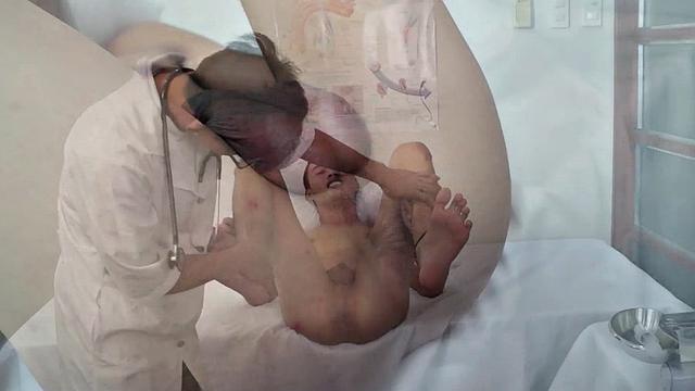 Orient twink fingered and rimmed by doctor in infirmary