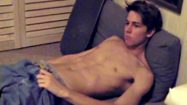 Fabulously lean and smooth Jayden works his cock inside his boxers. With the usual noisy straight porn playing in the background, Jayden gives himself a vigorous hand job.