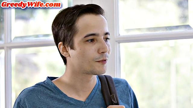 Horny 21yo babe pussyfucked by her lover