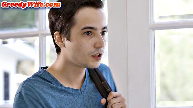 Horny 21yo babe pussyfucked by her lover