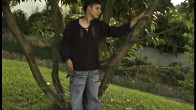 Sebastian Thiago не сдерживается - страстный минет и мощный кончил на лицо