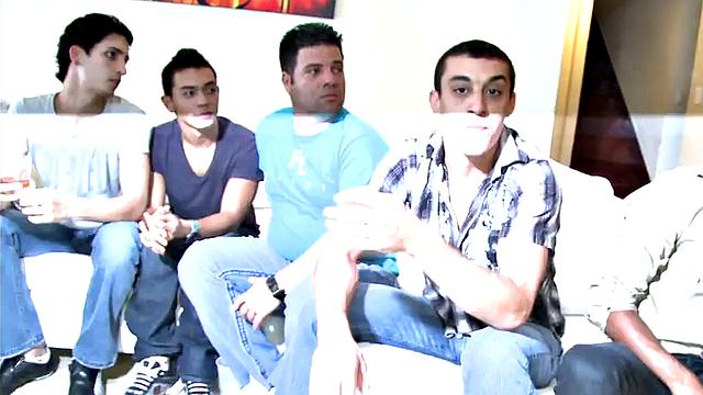 Real gays enjoy public cocksucking at strip party