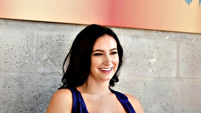 1st time curvy babe gets her pussy pounded on camera