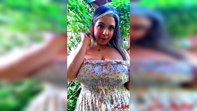 gorgeous milf telegram sext