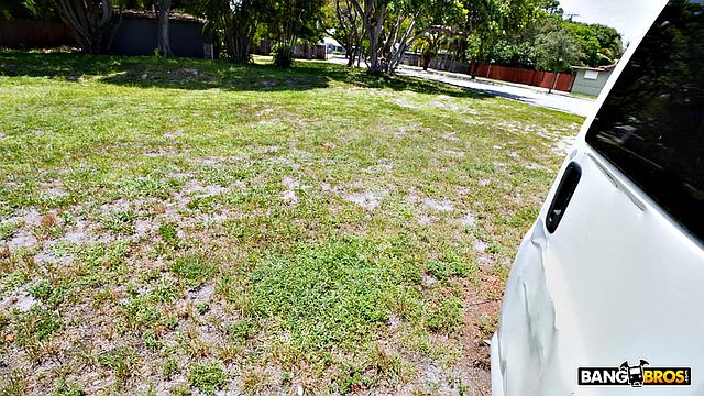 Curvy Zoey Gets on Bus