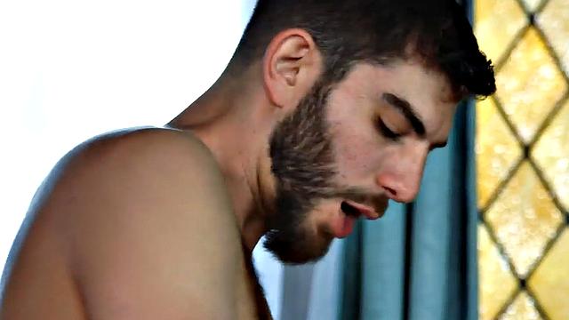 Hairymuff model banged by photographer after a blowjob