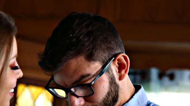 Hairymuff model banged by photographer after a blowjob