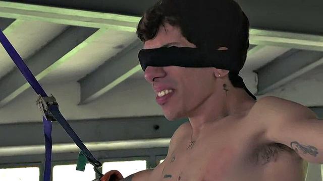 Обучаю новичка с большим членом - часть 2 - Лука Зават и Себастьян Кейн