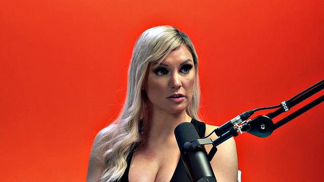 UP CLOSE - How Women Orgasm With Busty MILF Kenzie Taylor! HITACHI ORGASM! FULL SCENE