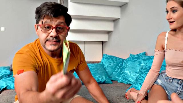 HUNT4K. Cash gives lucky guy access to pussy of buddy's girlfriend