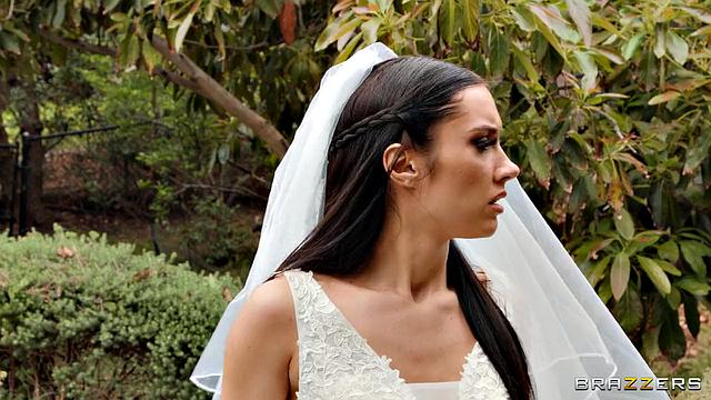 Runaway Bride Needs Fun