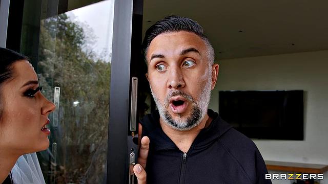 Runaway Bride Needs Fun