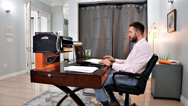 Office Girl's Pussy Vibrated And Penetrated